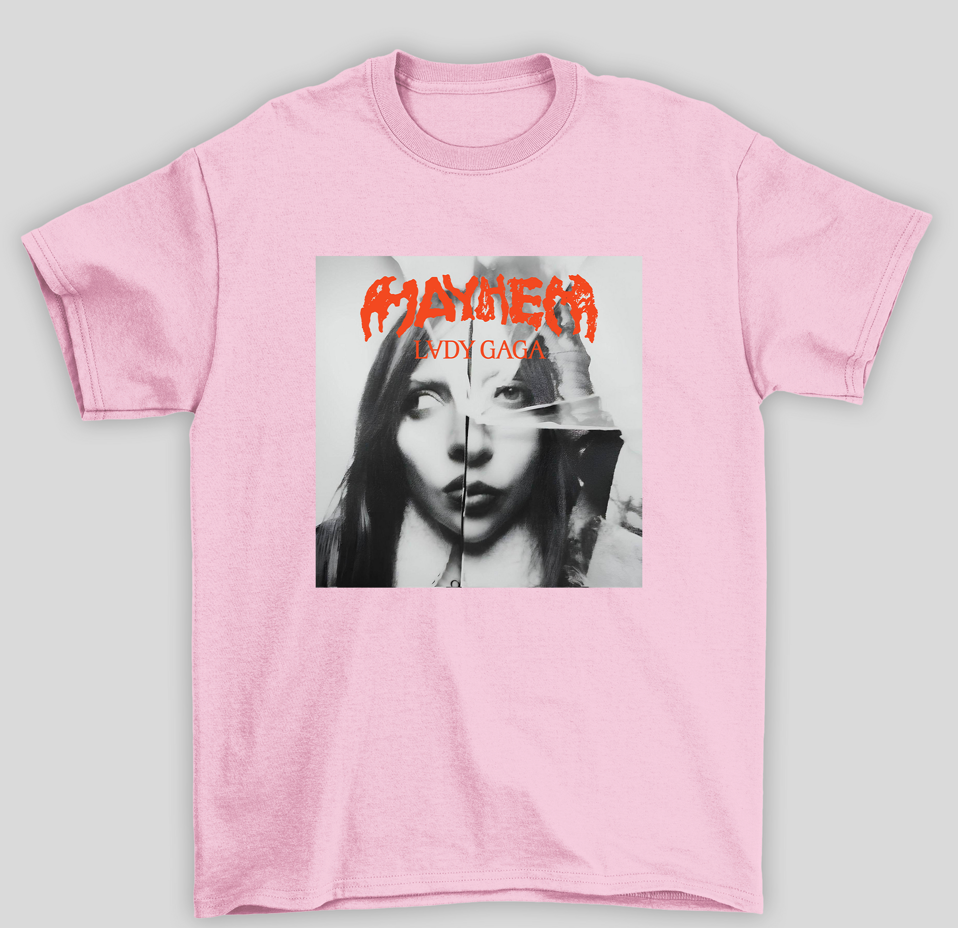 Camiseta Básica Lady Gaga Mayhem Alternative Cover- rosa bebe