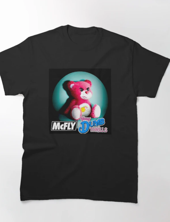 Camiseta Básica McFLY Young Dumb Thrills - preto