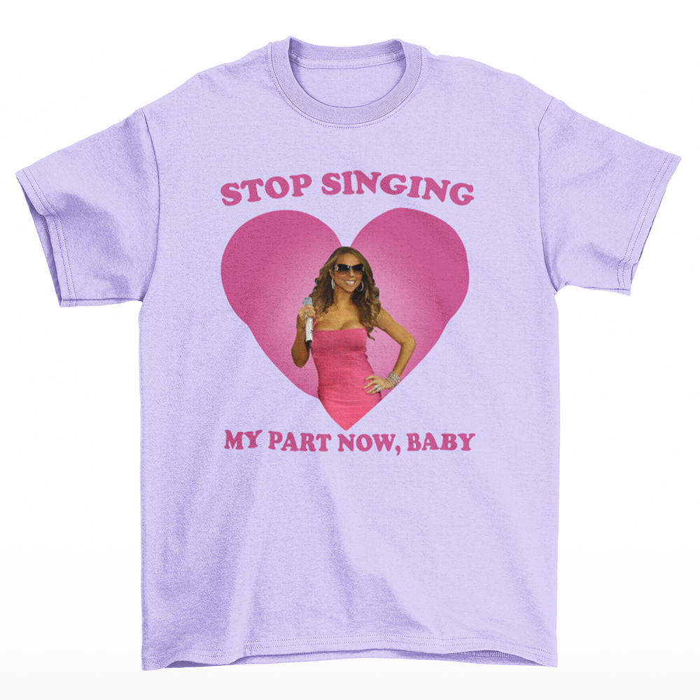 camiseta básica lilás com estampa da Mariah Carey stop singing