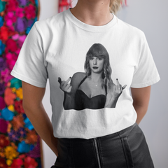 Camiseta Básica Taylor Swift Fingers