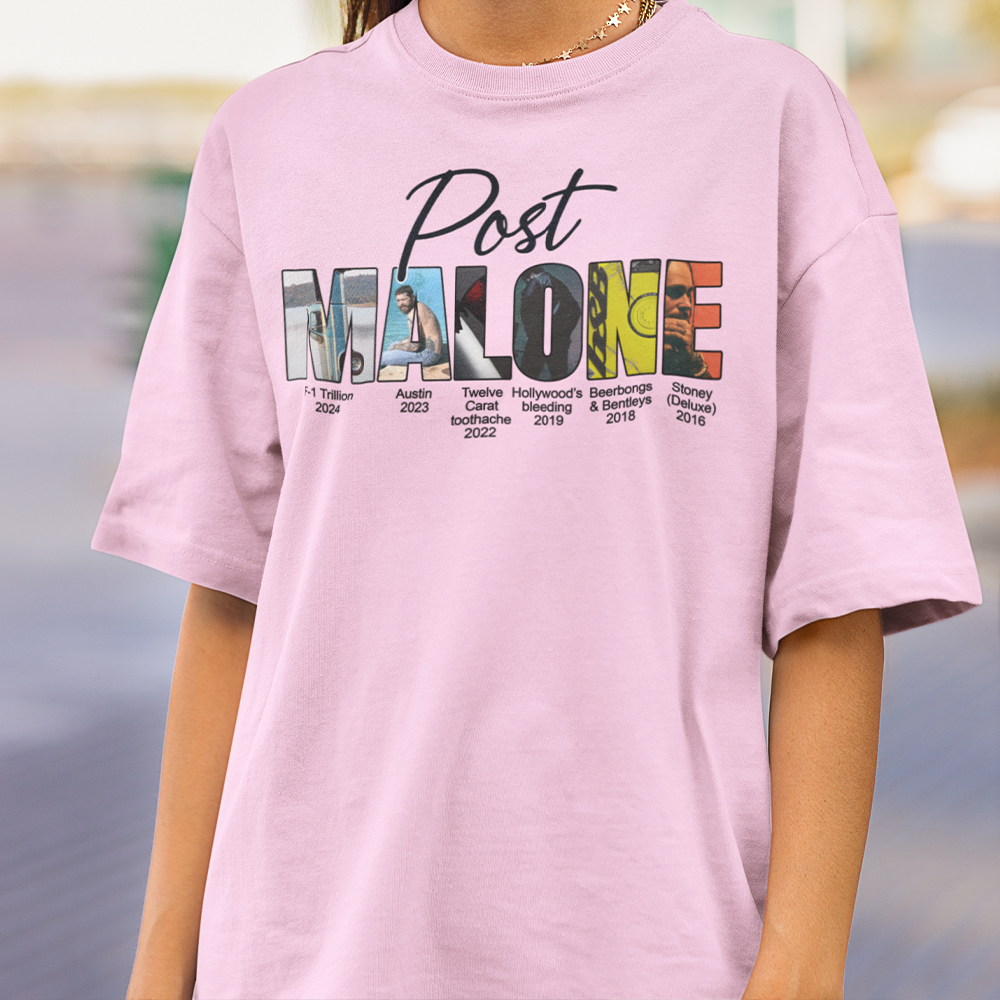 Camiseta Básica Post Malone Albuns Graphic- rosa bebe