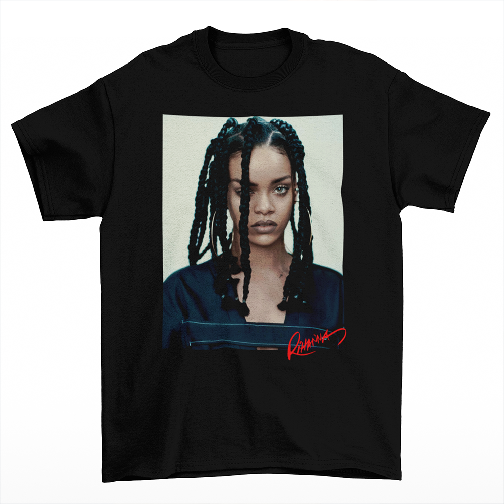 Camiseta Básica Rihanna 90's Retro Rap- PRETO