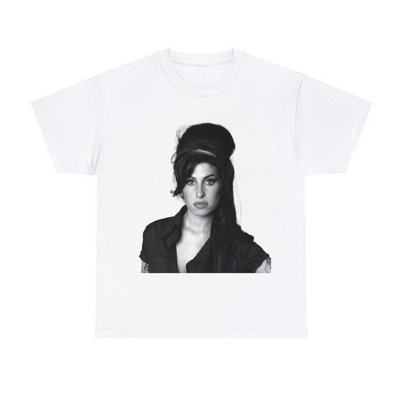 Camiseta Básica Amy Winehouse B&W