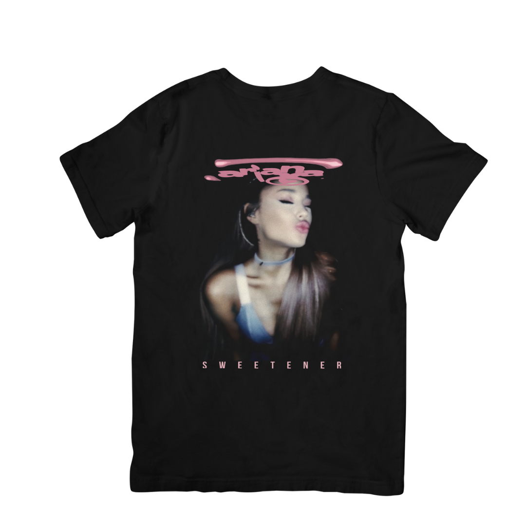 Camiseta Básica Ariana Grande Sweetener