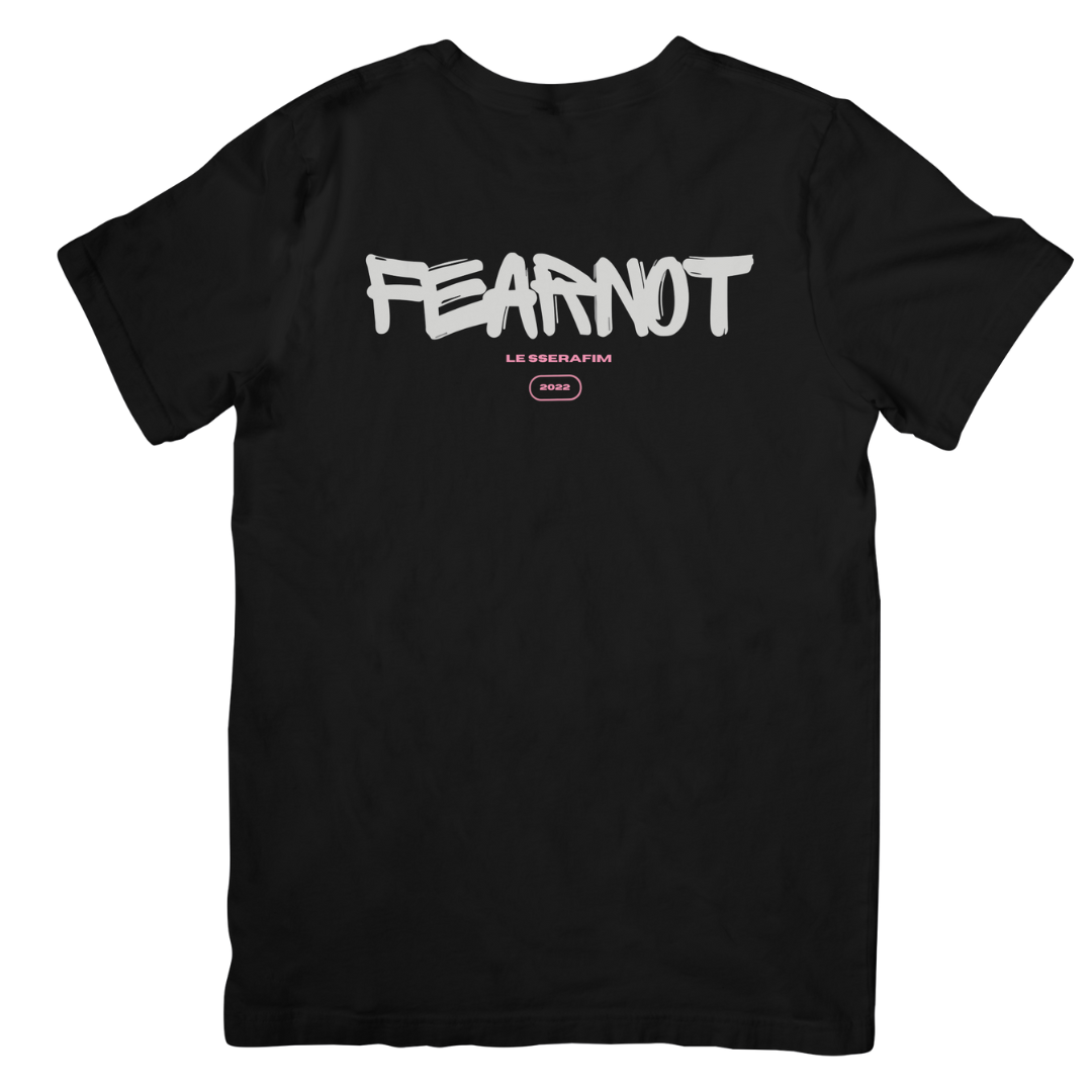 Camiseta Básica Le Sserafim Fearnot - preto