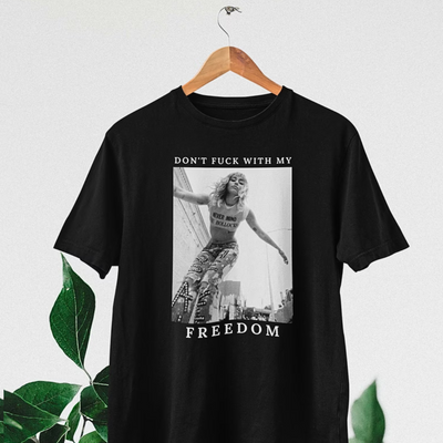 Camiseta Básica Miley Cyrus Freedom