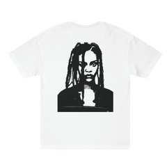 Camiseta Básica Rihanna Graphic Merch