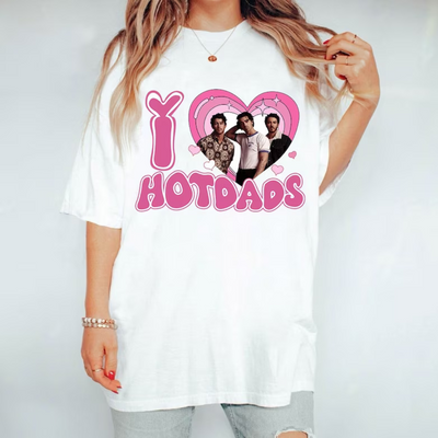 Camiseta Básica Jonas Brothers I Love Hotdads