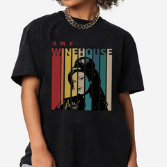 Camiseta Básica Amy Winehouse Illustrated