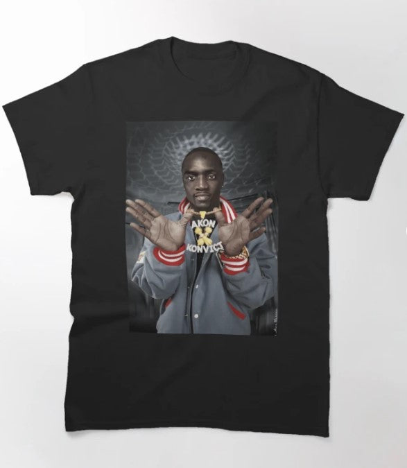 Camiseta Básica Akon Konvict-PRETO