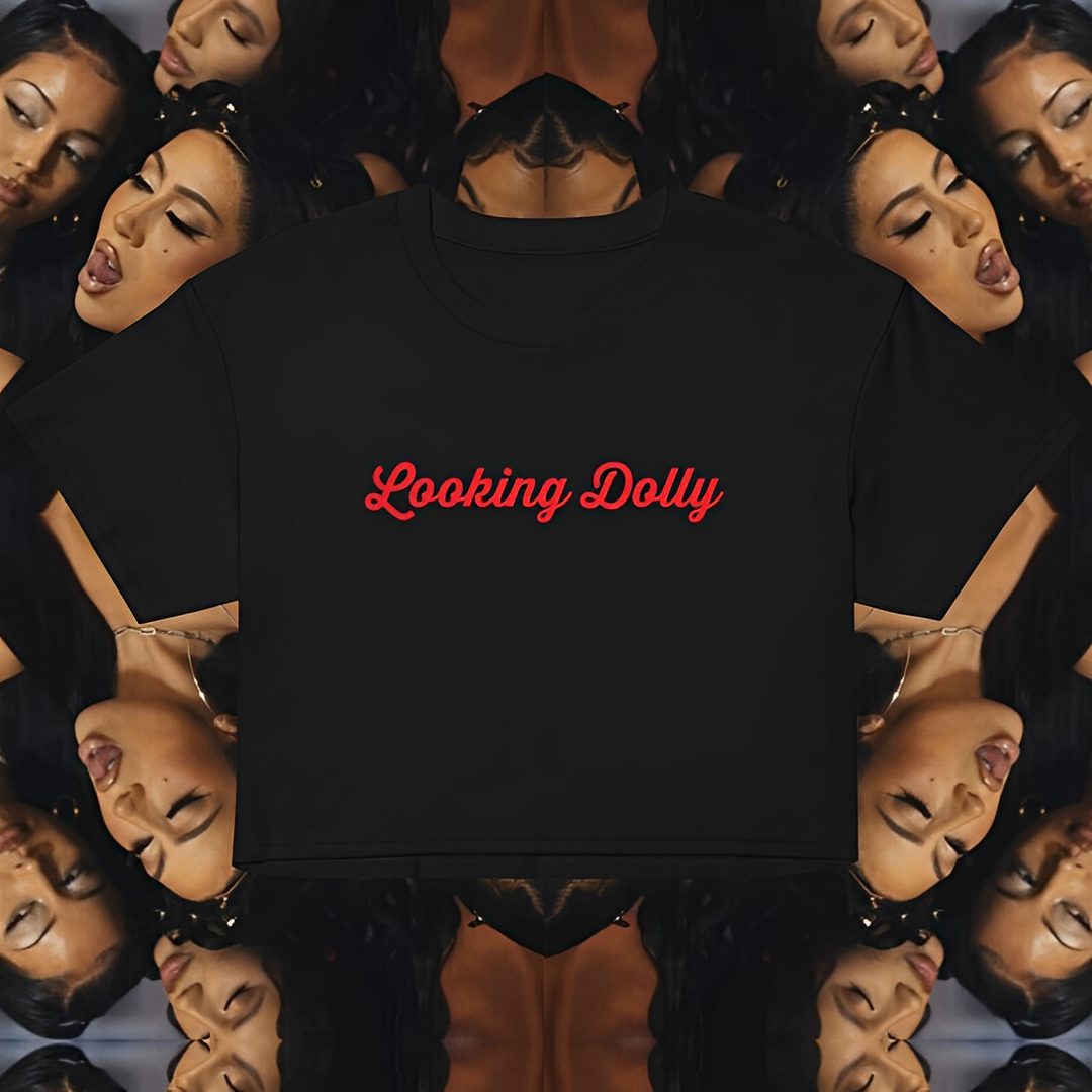 Camiseta Cropped Kali Uchis Looking Dolly