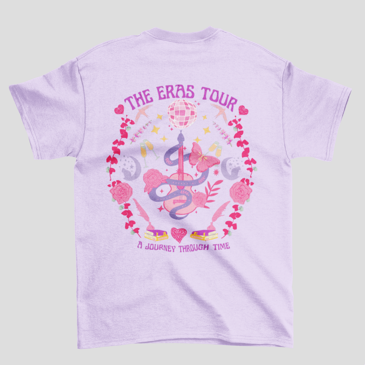 Camiseta Básica Taylor Swift A Journey Through Time- lilás