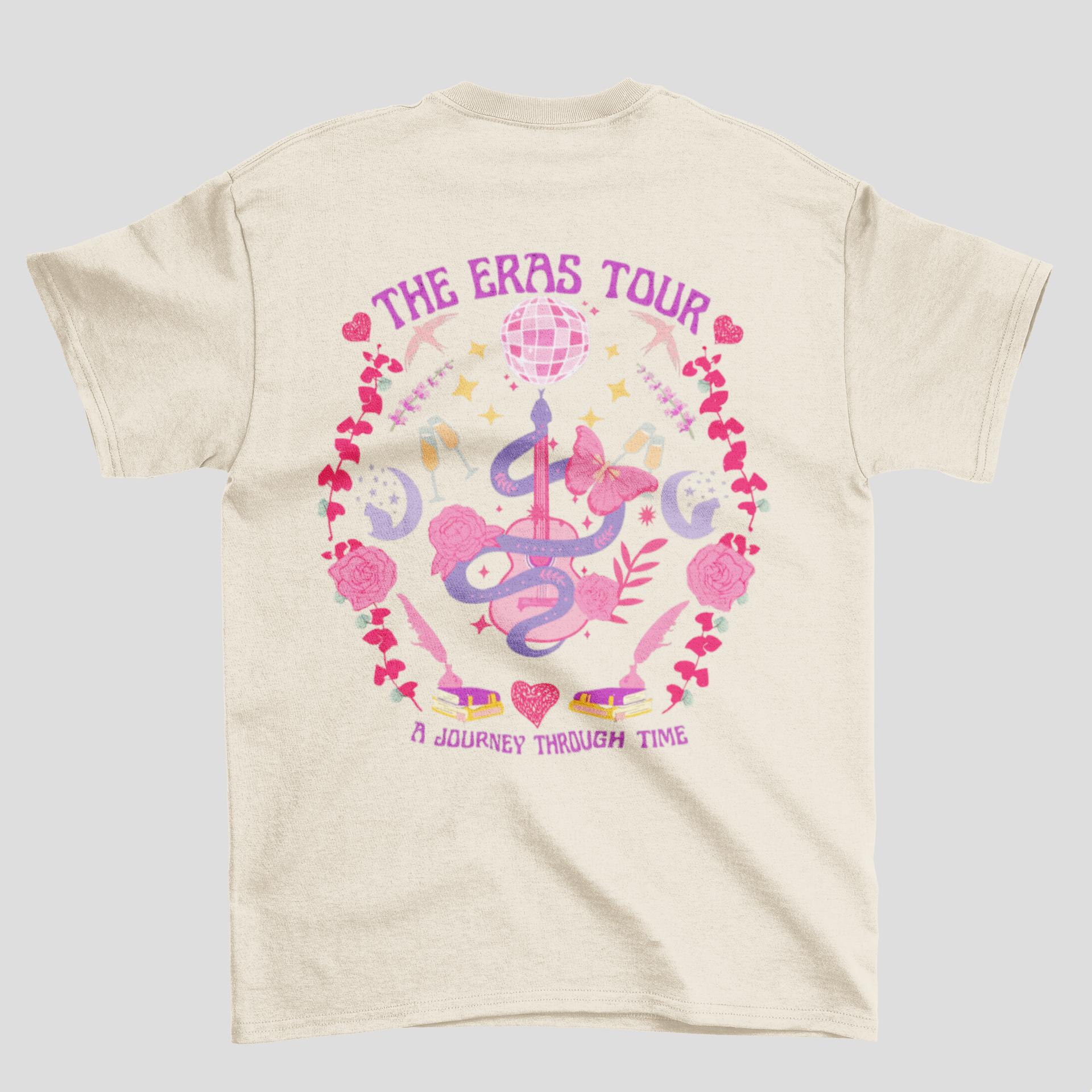 Camiseta Básica Taylor Swift A Journey Through Time- pérola