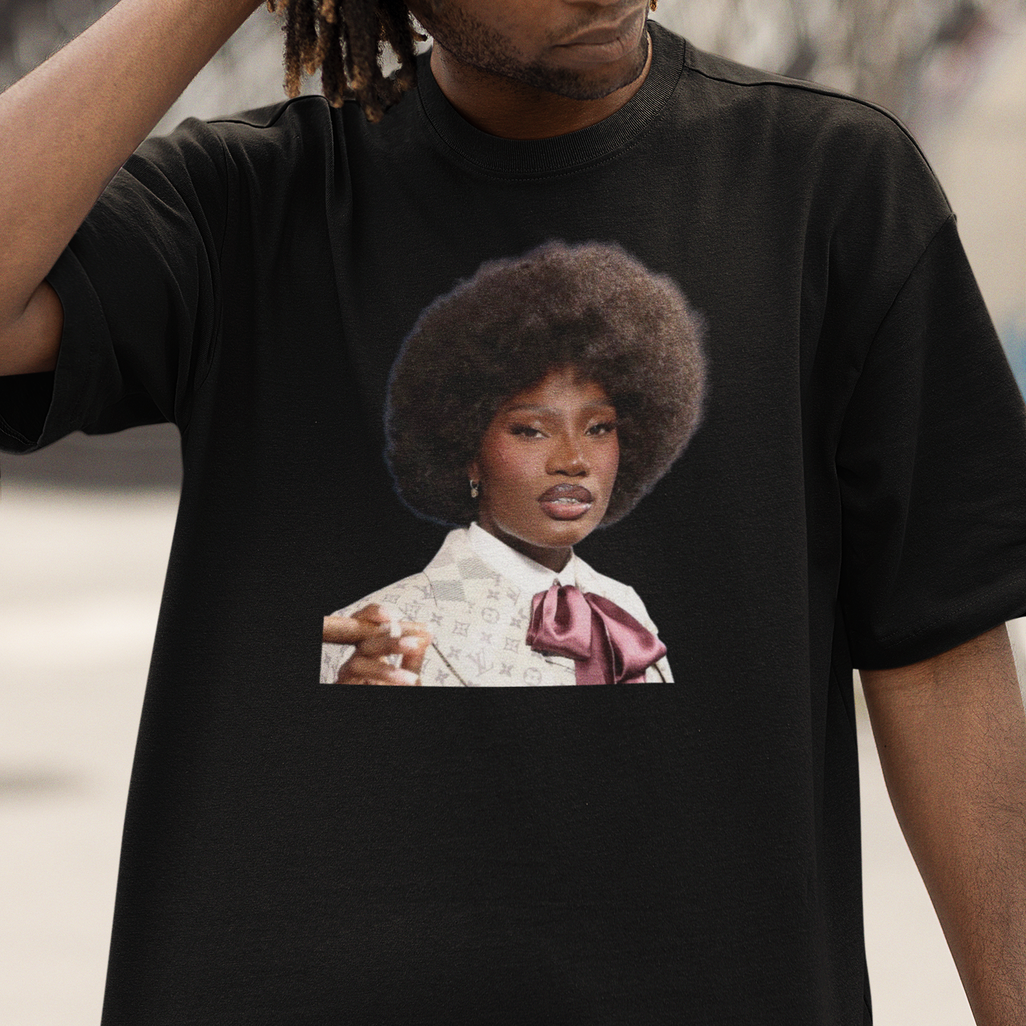 Camiseta Básica Doechii Smoke