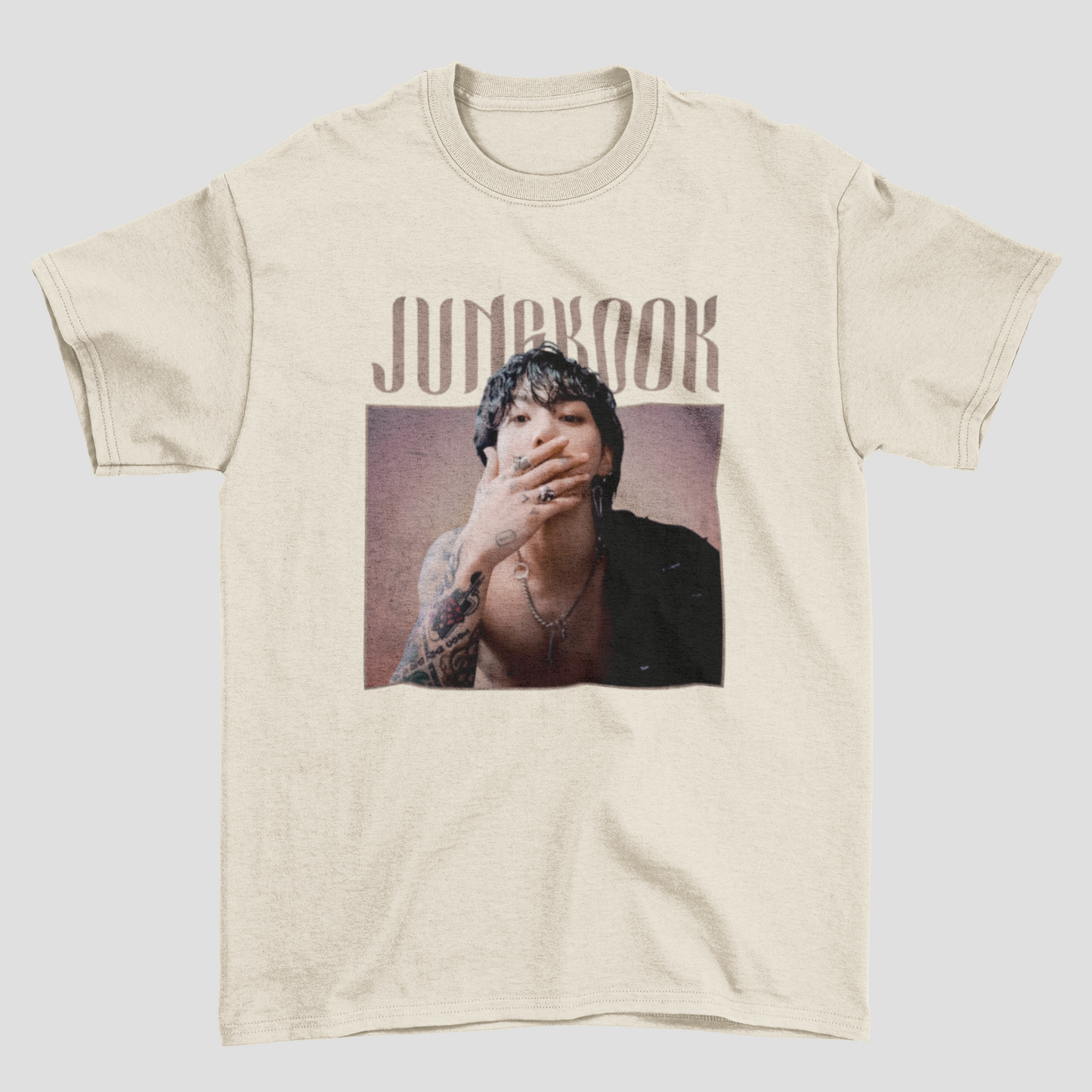 Camiseta Básica BTS Jungkook Graphic Vintage