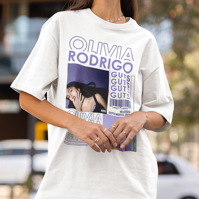 Camiseta Básica Olivia Rodrigo Guts- branco