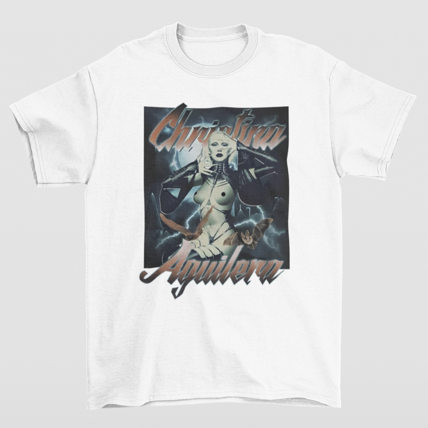 Camiseta Básica Christina Aguilera Bat- BRANCO