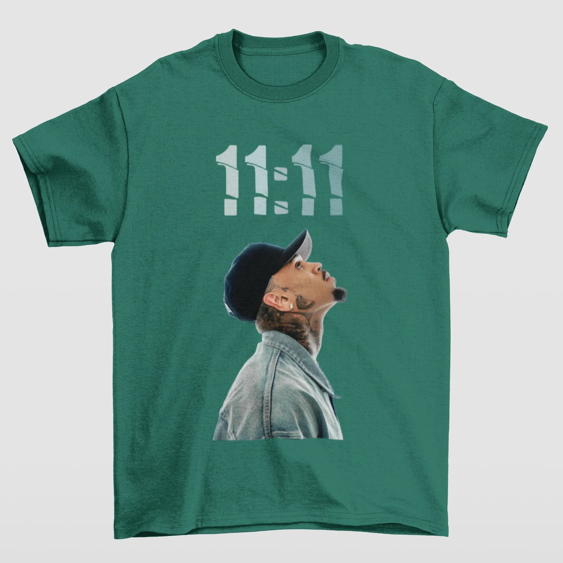 Camiseta Básica Chris Brown 11:11- VERDE