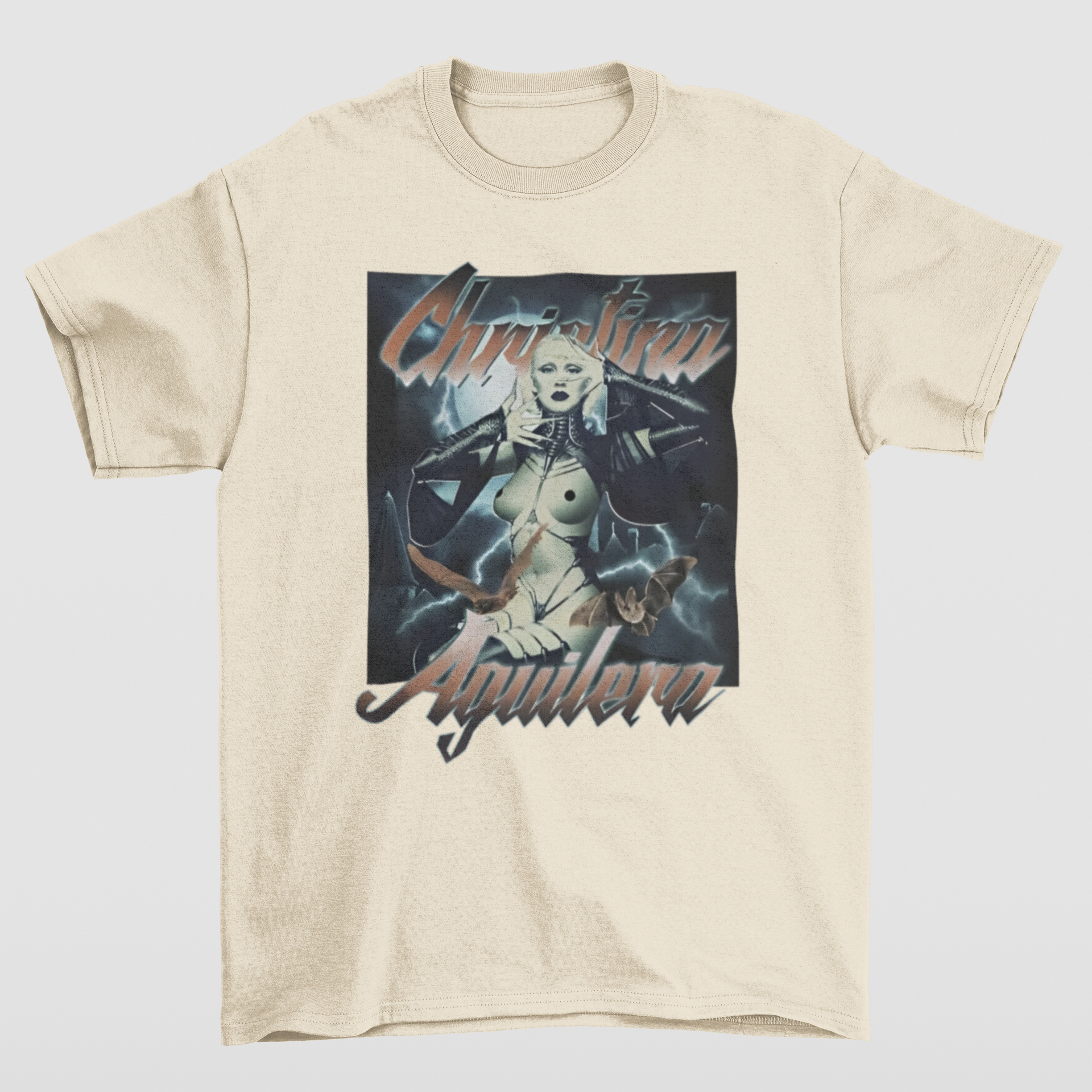 Camiseta Básica Christina Aguilera Bat- PÉROLA
