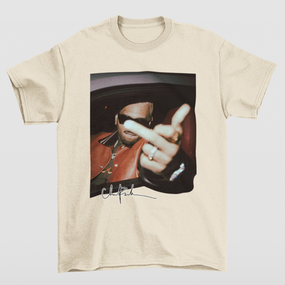 Camiseta Básica Chris Brown 11:11 Graphic- pérola