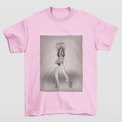 Camiseta Básica Christina Aguilera Cantora- ROSA BEBE