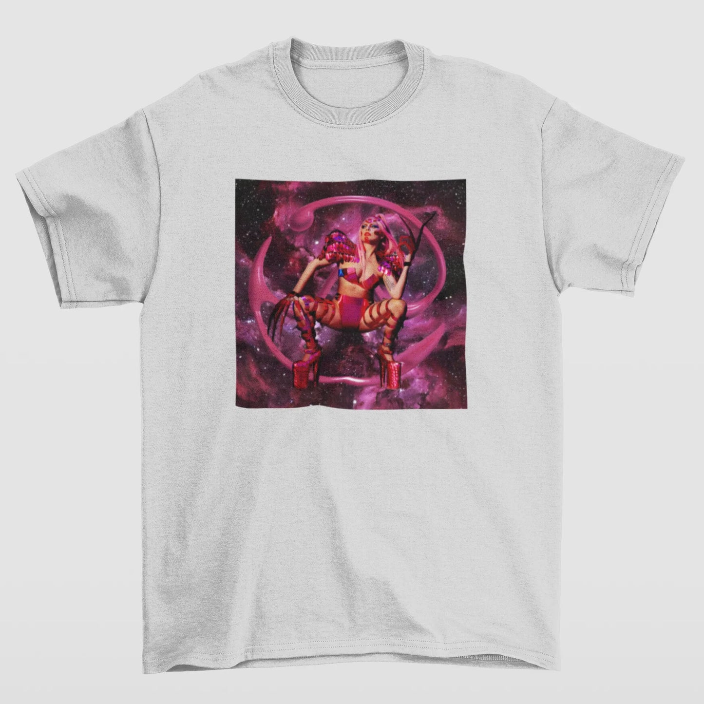 Camiseta Básica Lady Gaga Chromatica Era