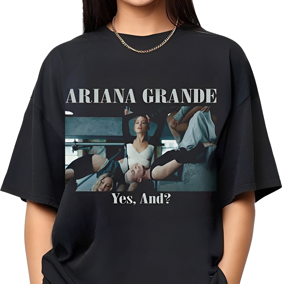 Camiseta Básica Ariana Grande New