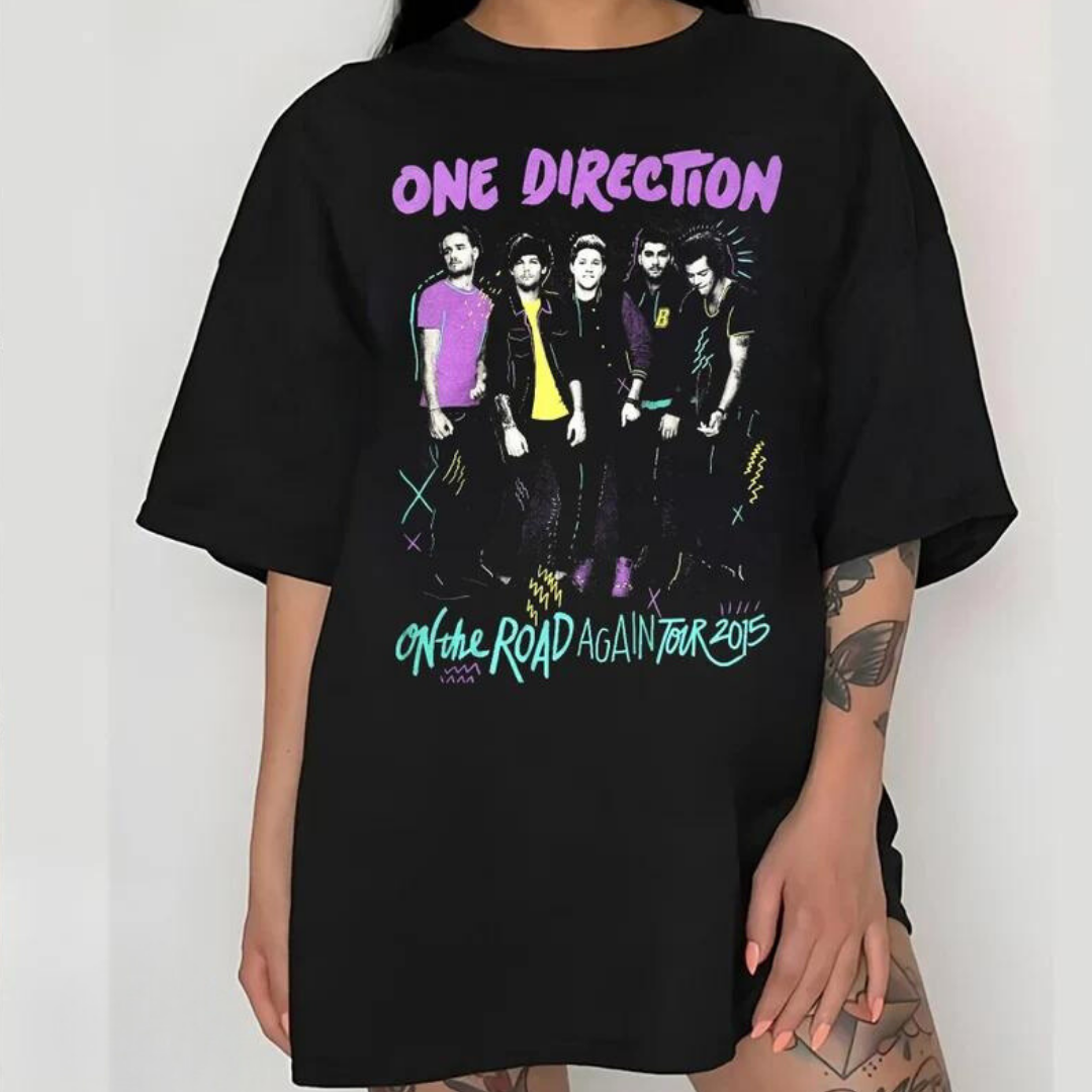 Camiseta Básica One Direction On The Road Again Tour 2015-PRETO