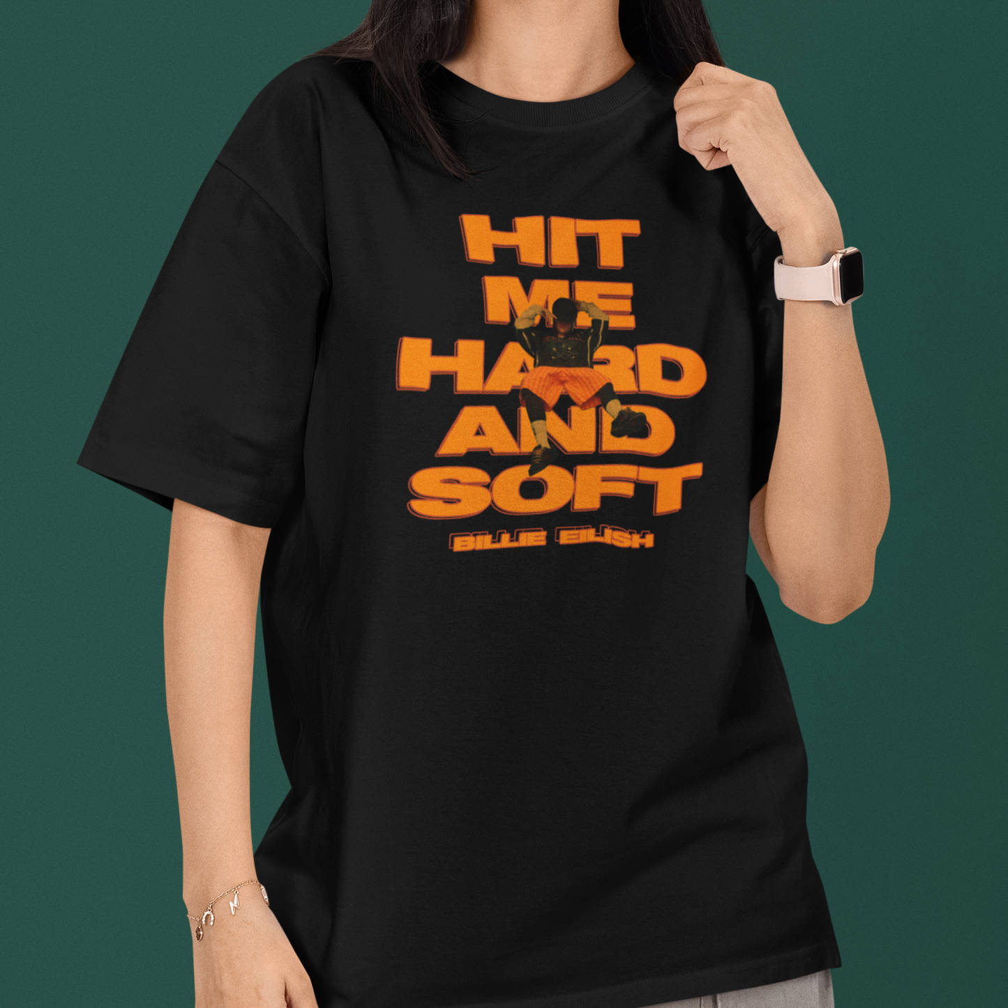 Camiseta Básica Billie Eilish Hit Me