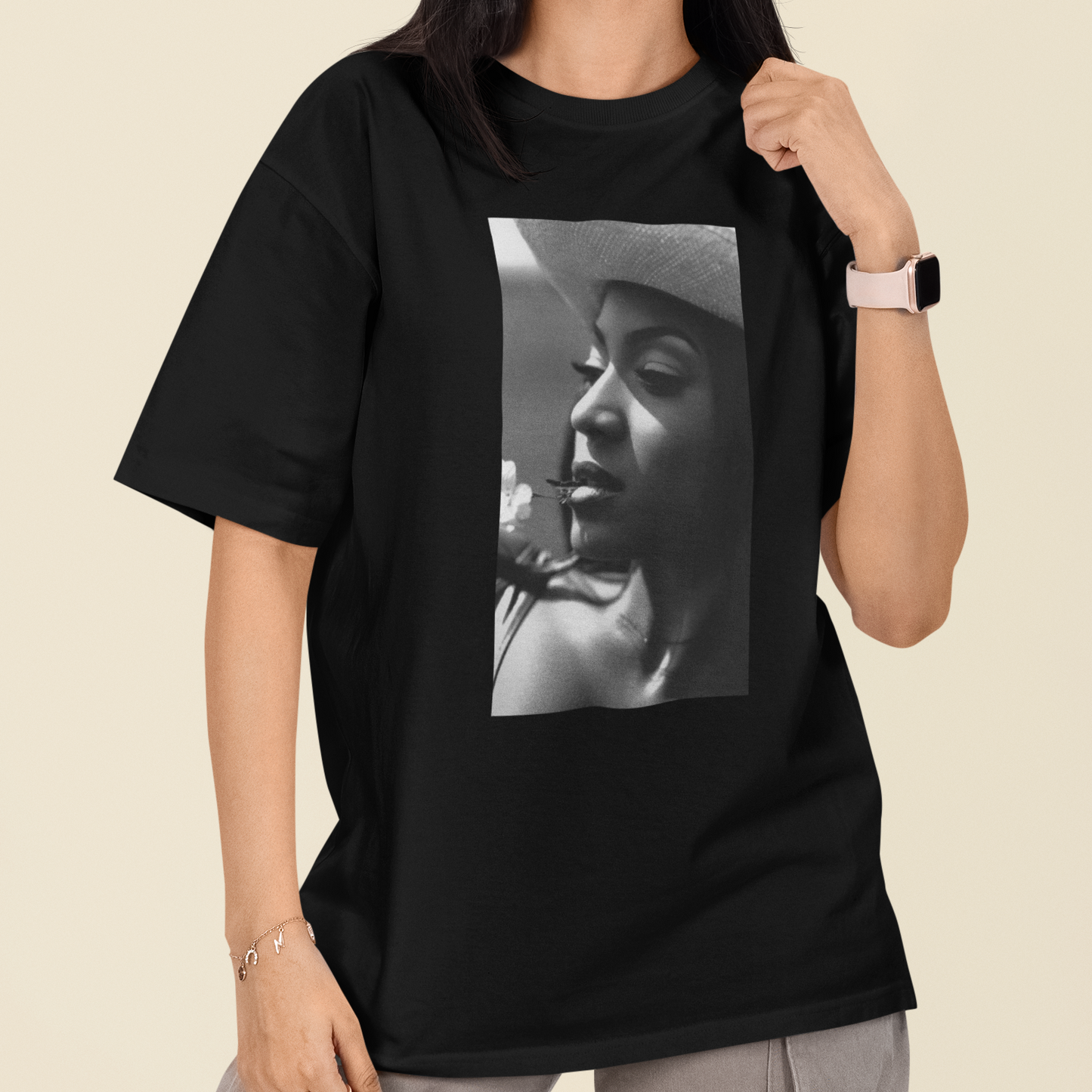 Camiseta Básica Beyonce P&B