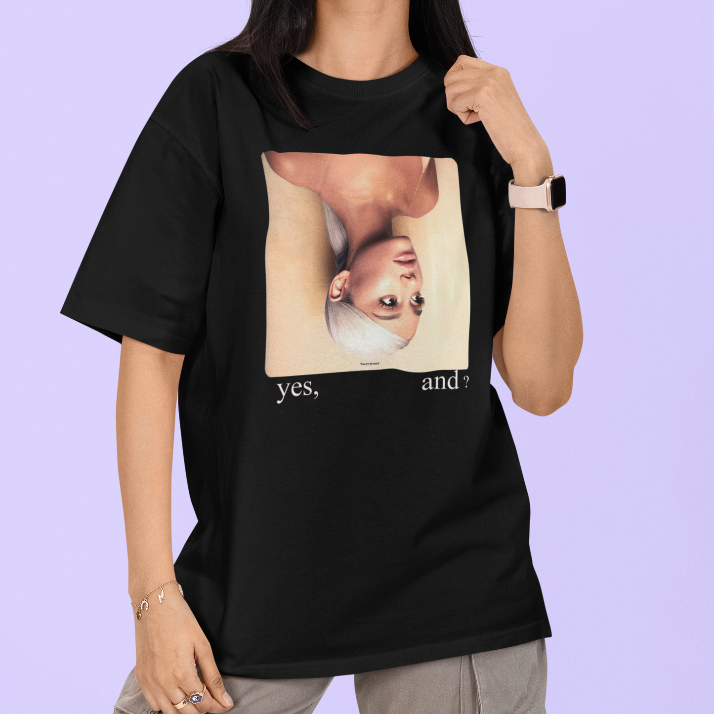 Camiseta Básica Ariana Grande New Music
