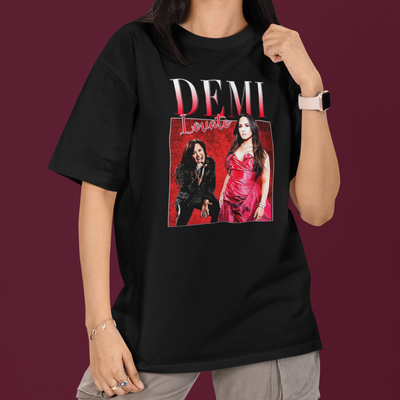 Camiseta Básica Demi Lovato Red Dress