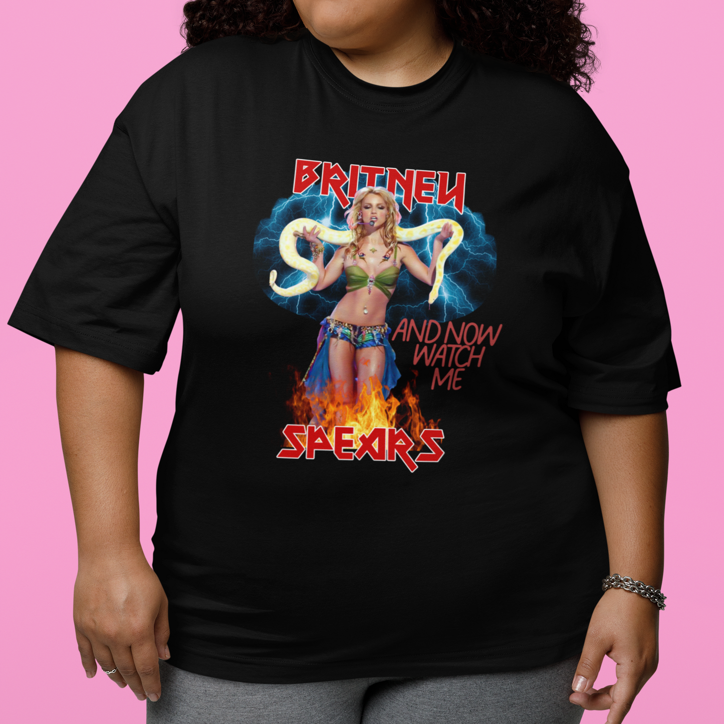 Camiseta Básica Watch me Now Britney Spears