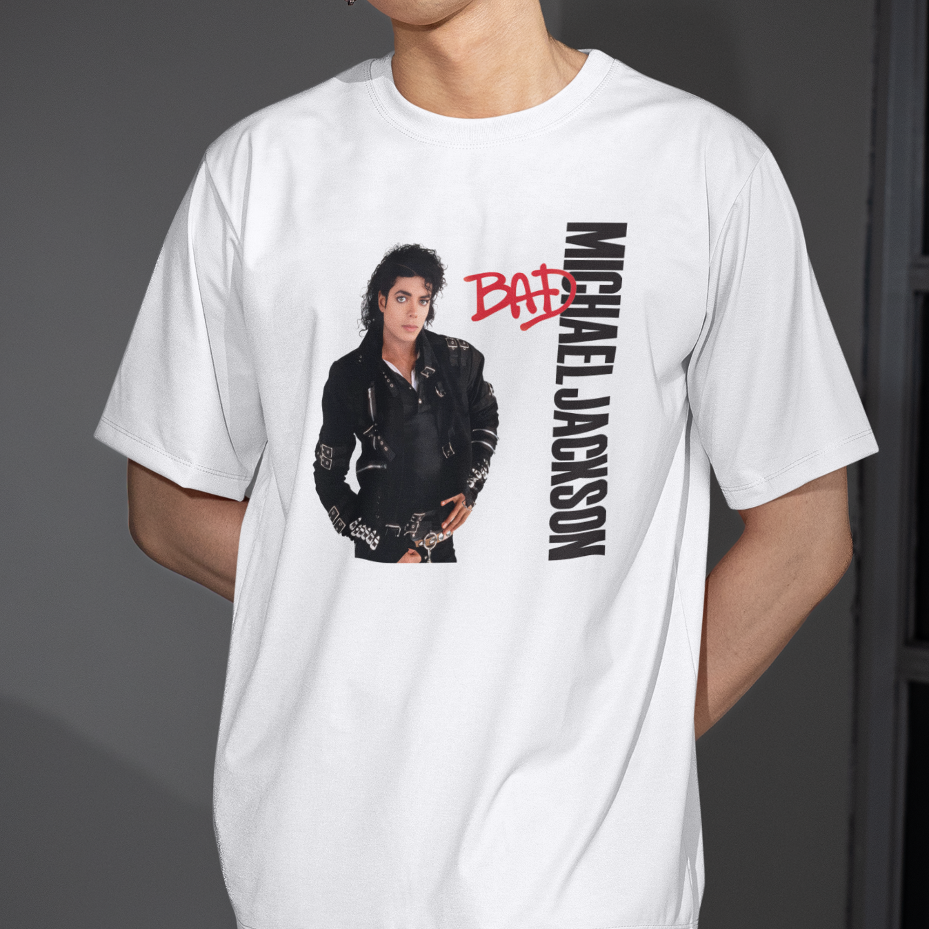 Camiseta Básica Michael Jackson Bad