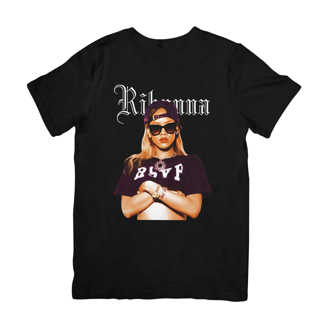 Camiseta Básica Rihanna Pose