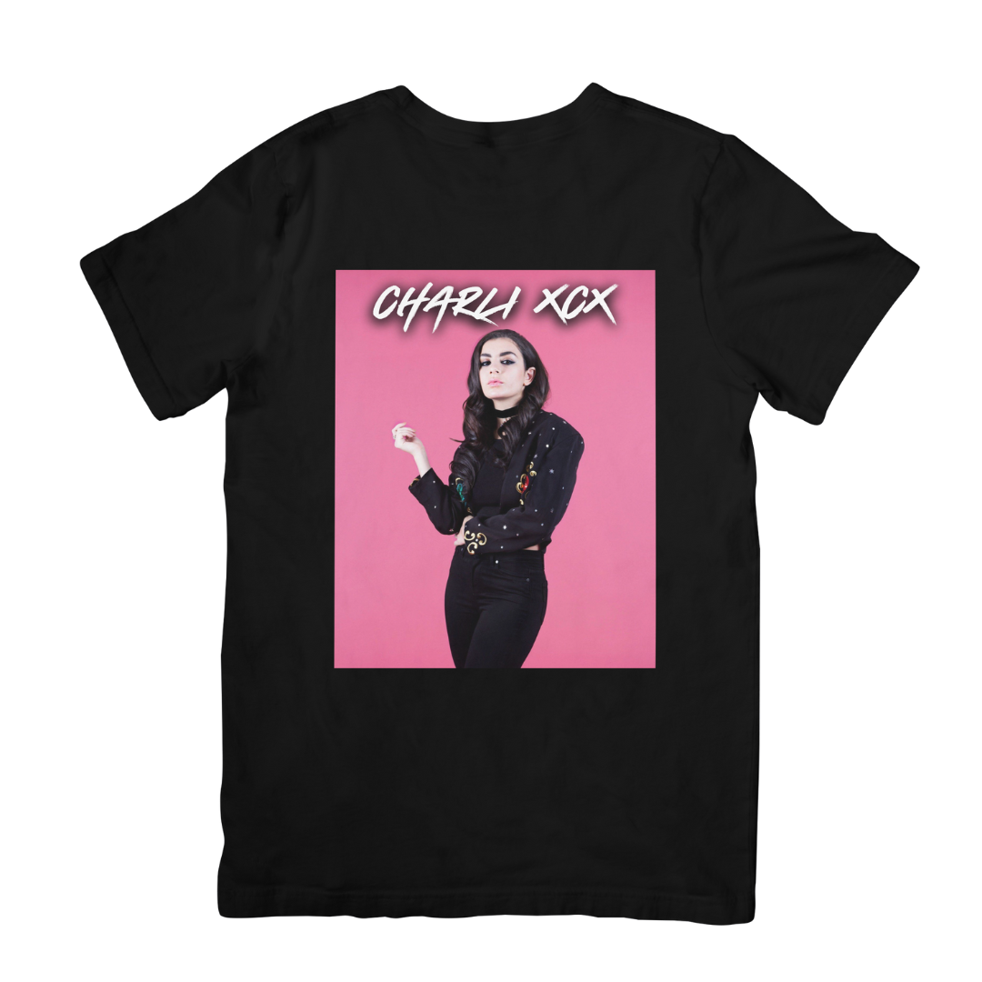 Camiseta Básica Charli XCX Pose