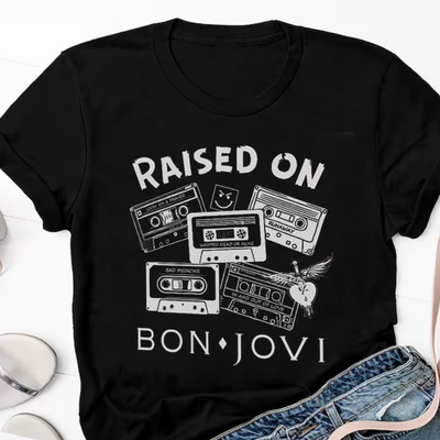 Camiseta Básica Bon Jovi Raised On