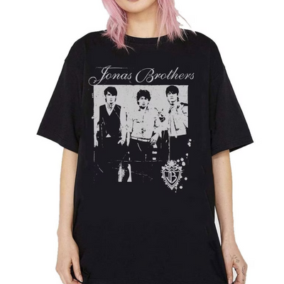 Camiseta Básica Jonas Brothers Retro