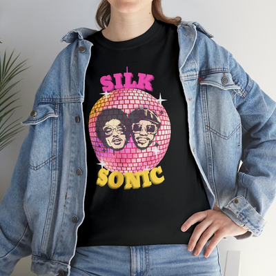 Camiseta Básica Bruno Mars Silk Sonic