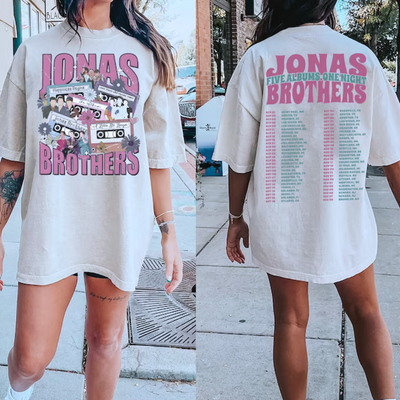 Camiseta Básica Jonas Brothers Tour 2023