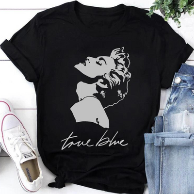 Camiseta Básica Madonna True Blue