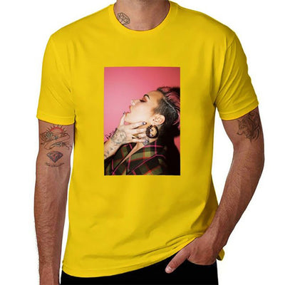 Camiseta Básica Demi Lovato Singer