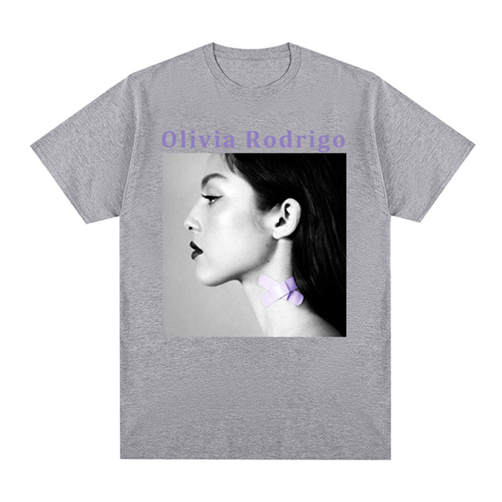 Camiseta Básica Face Olivia Rodrigo