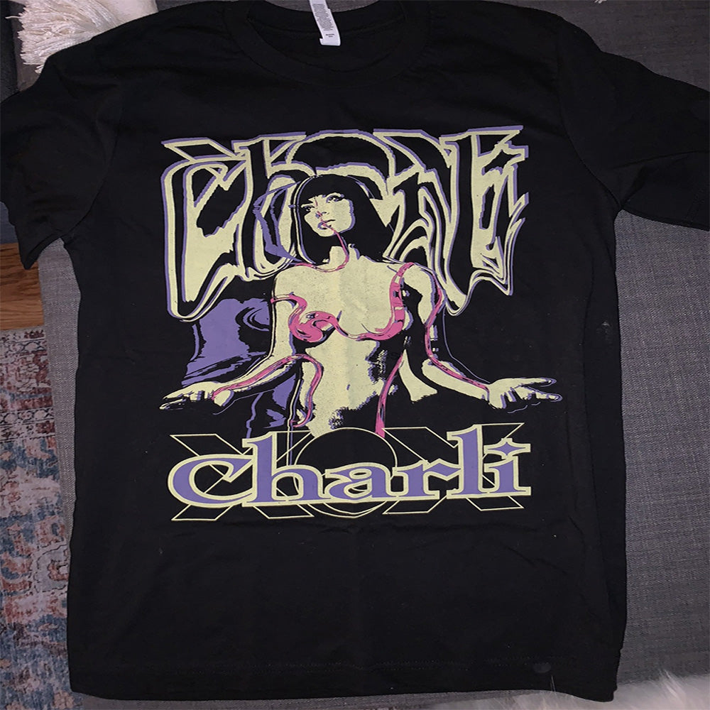 Camiseta Básica Charli XCX