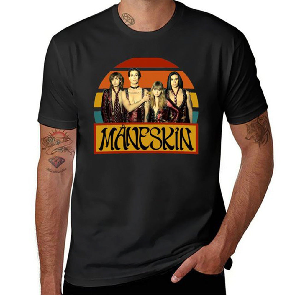 Camiseta Básica Maneskin Retrô  - preto